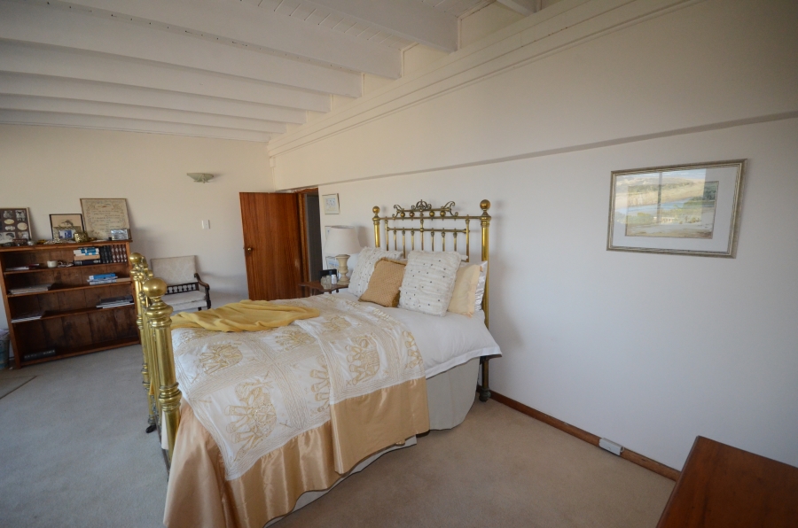 5 Bedroom Property for Sale in Blue Bend Eastern Cape